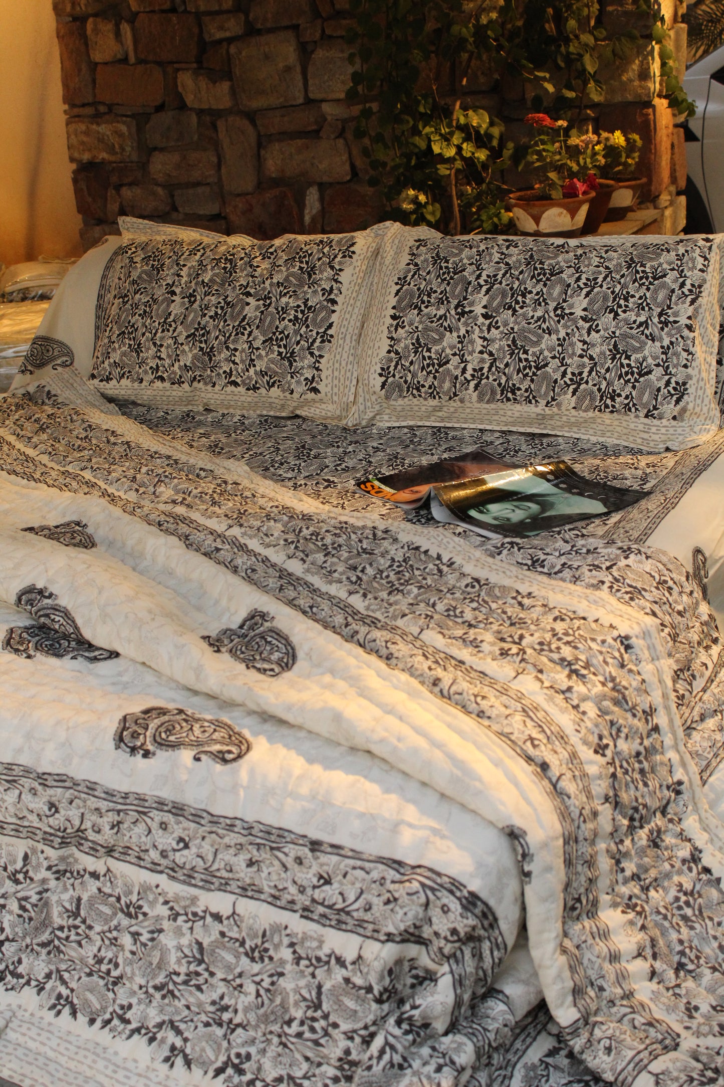 Magnolia Handblock Printed Reversible Bedset - 129