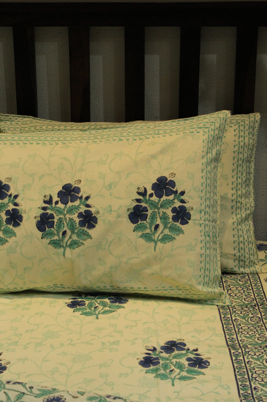 Magnolia Handblock Printed Reversible Bedset - 128