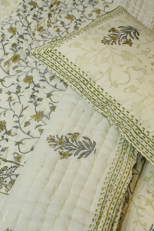 Magnolia Handblock Printed Reversible Bedset - 123