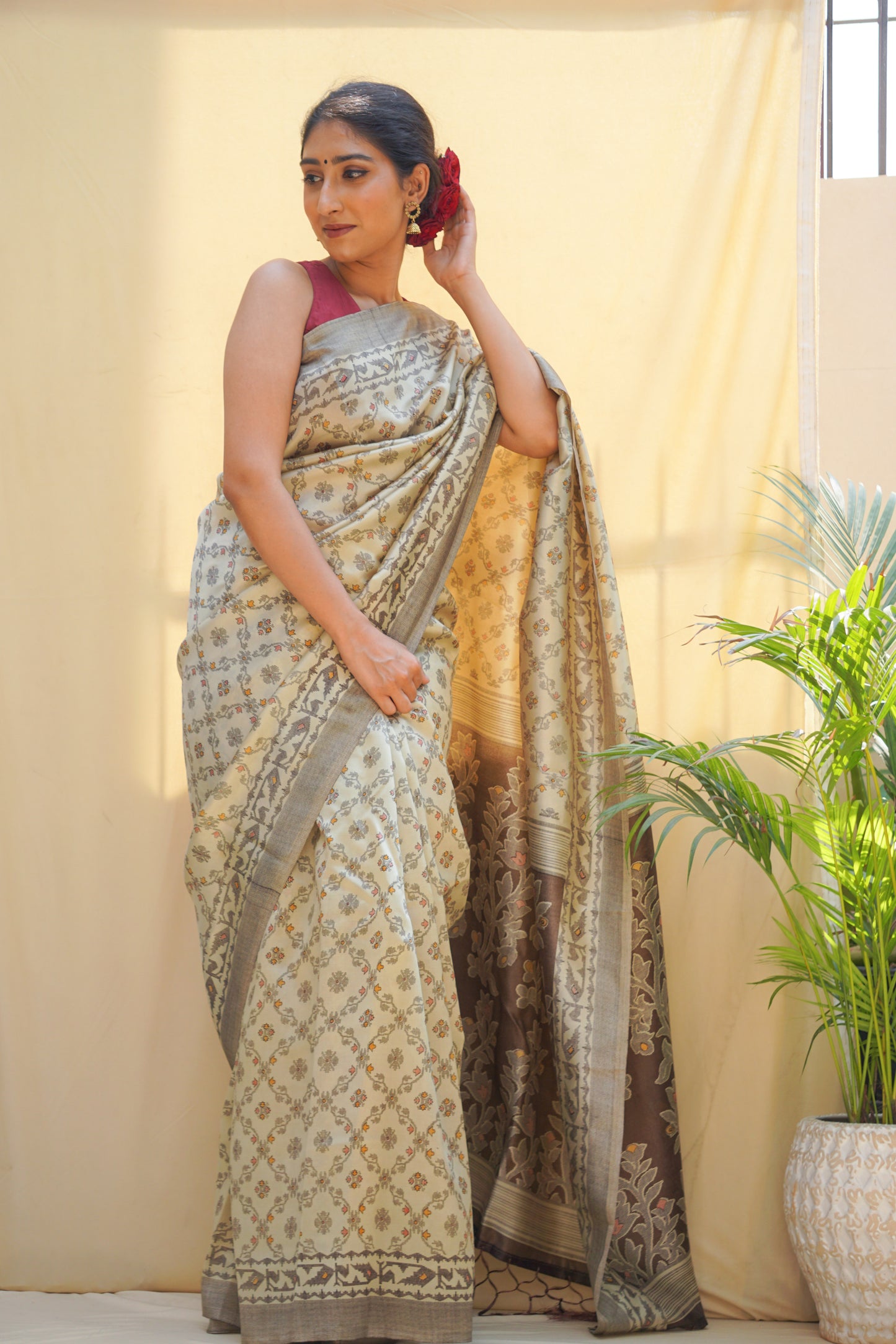 Pravaah Floral Jaal Silk Saree