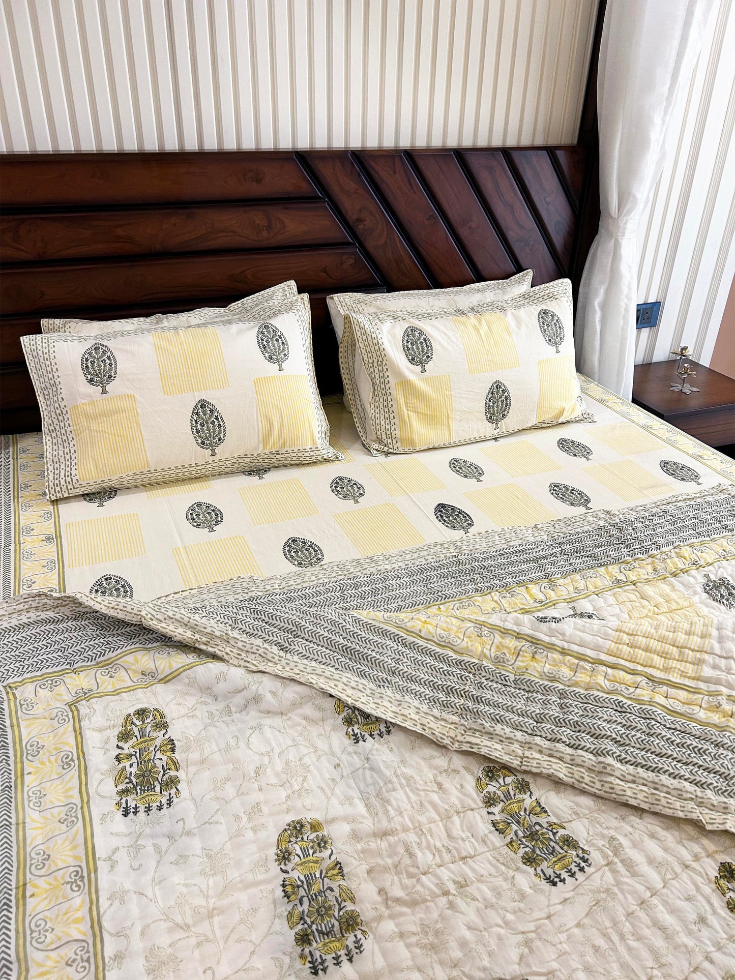 Magnolia Handblock Printed Reversible Bedset - 111