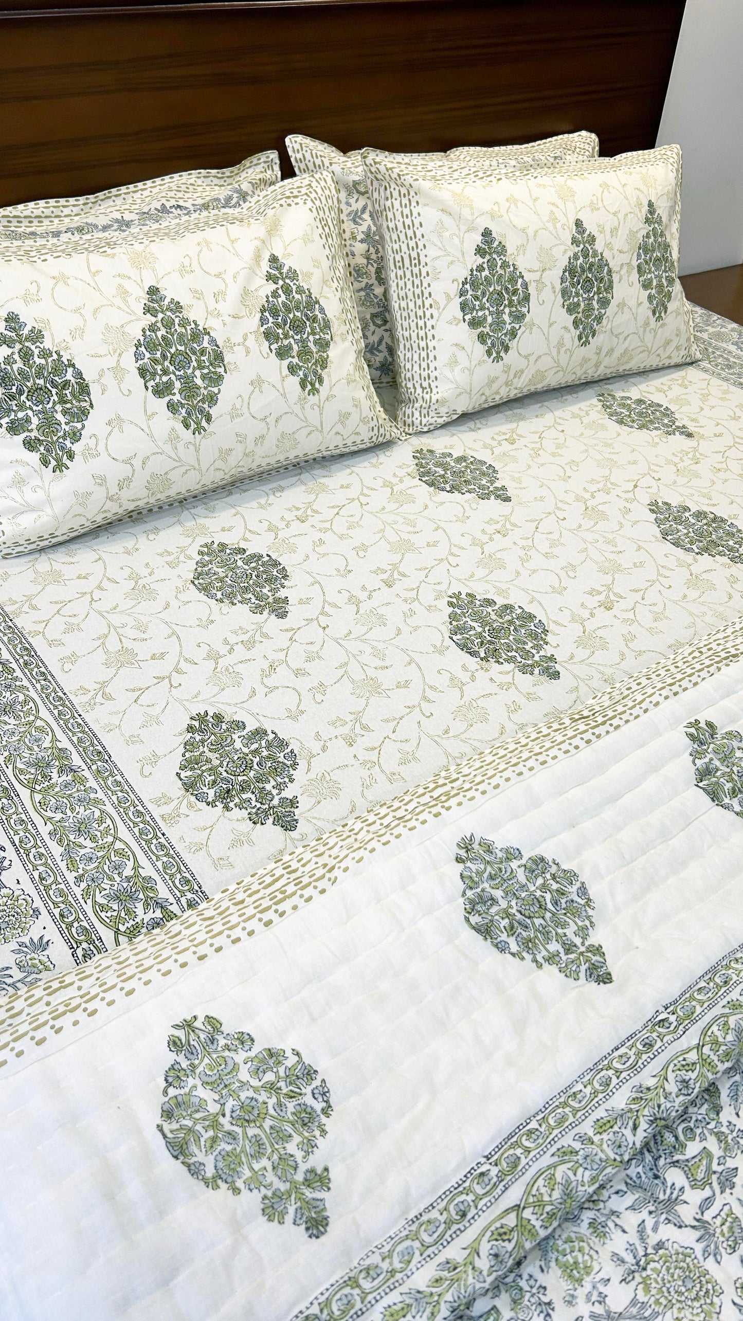 Magnolia Handblock Printed Reversible Bedset - 108