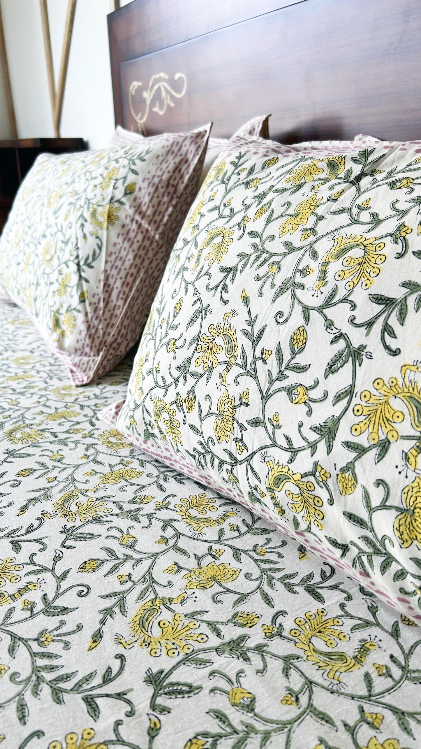 Magnolia Handblock Printed Reversible Bedset - 116