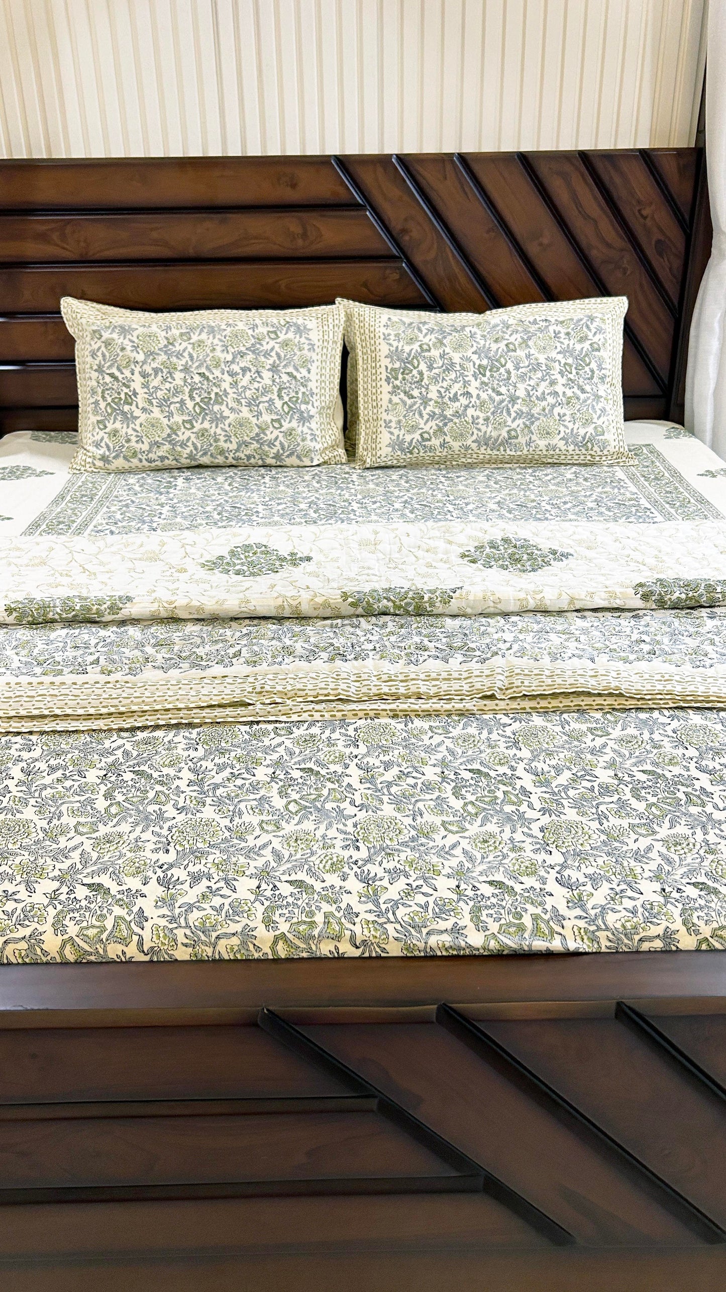 Magnolia Handblock Printed Reversible Quilt - 107