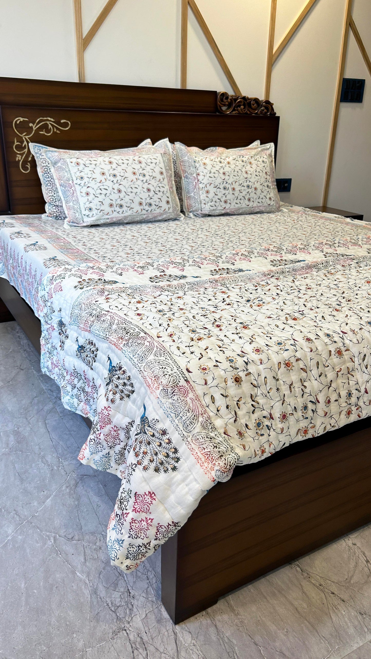 Royal Rajputana Non Reversible Quilt - 105