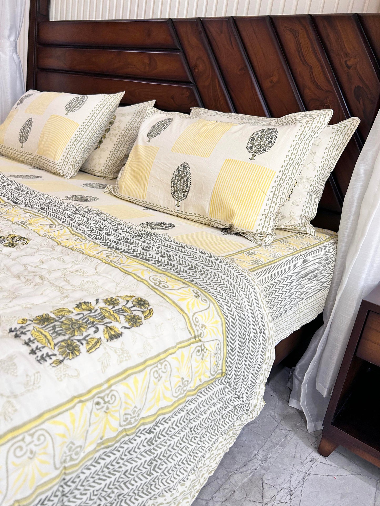 Magnolia Handblock Printed Reversible Bedset - 111