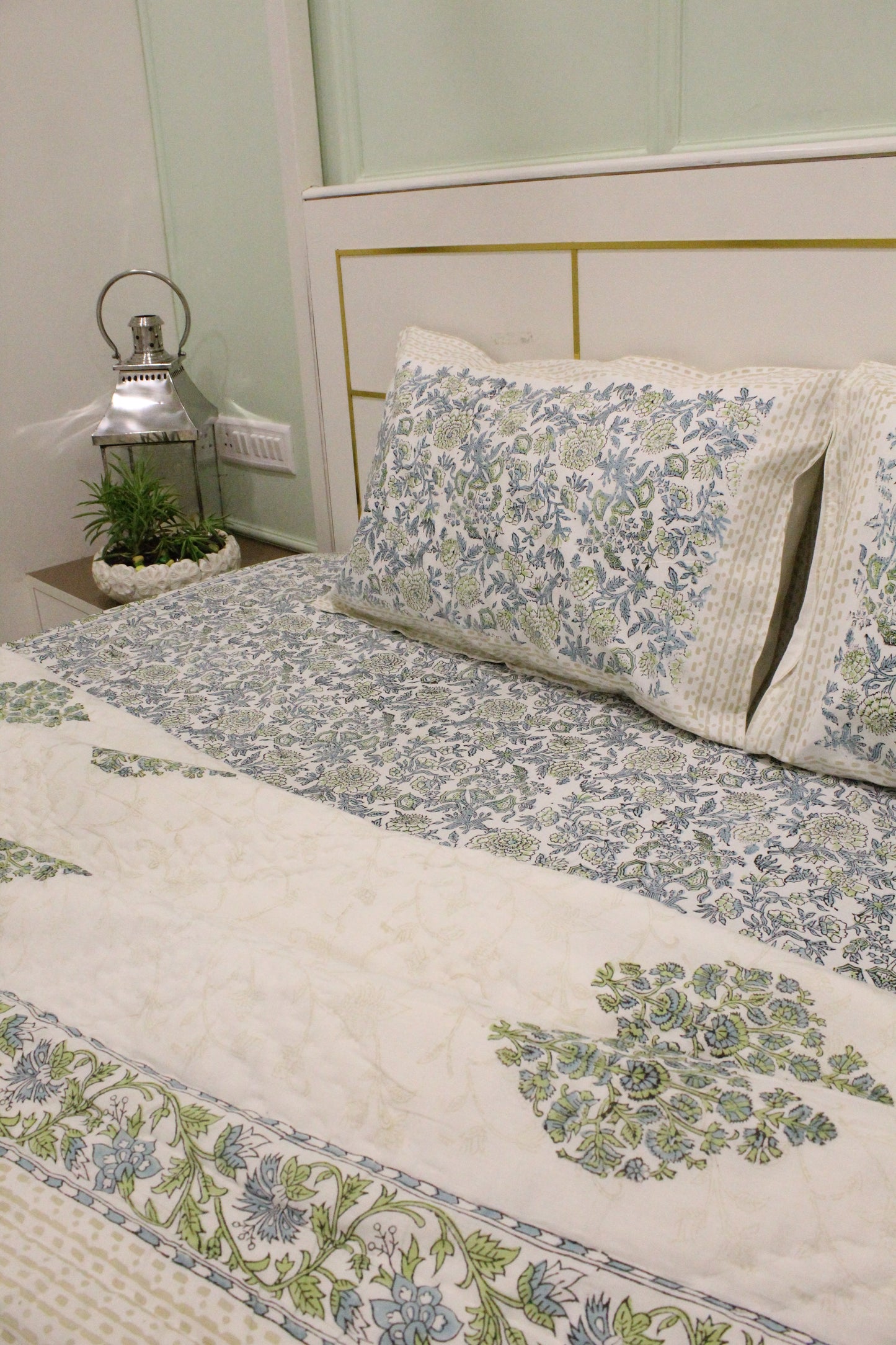 Magnolia Handblock Printed Reversible Bedset - 138