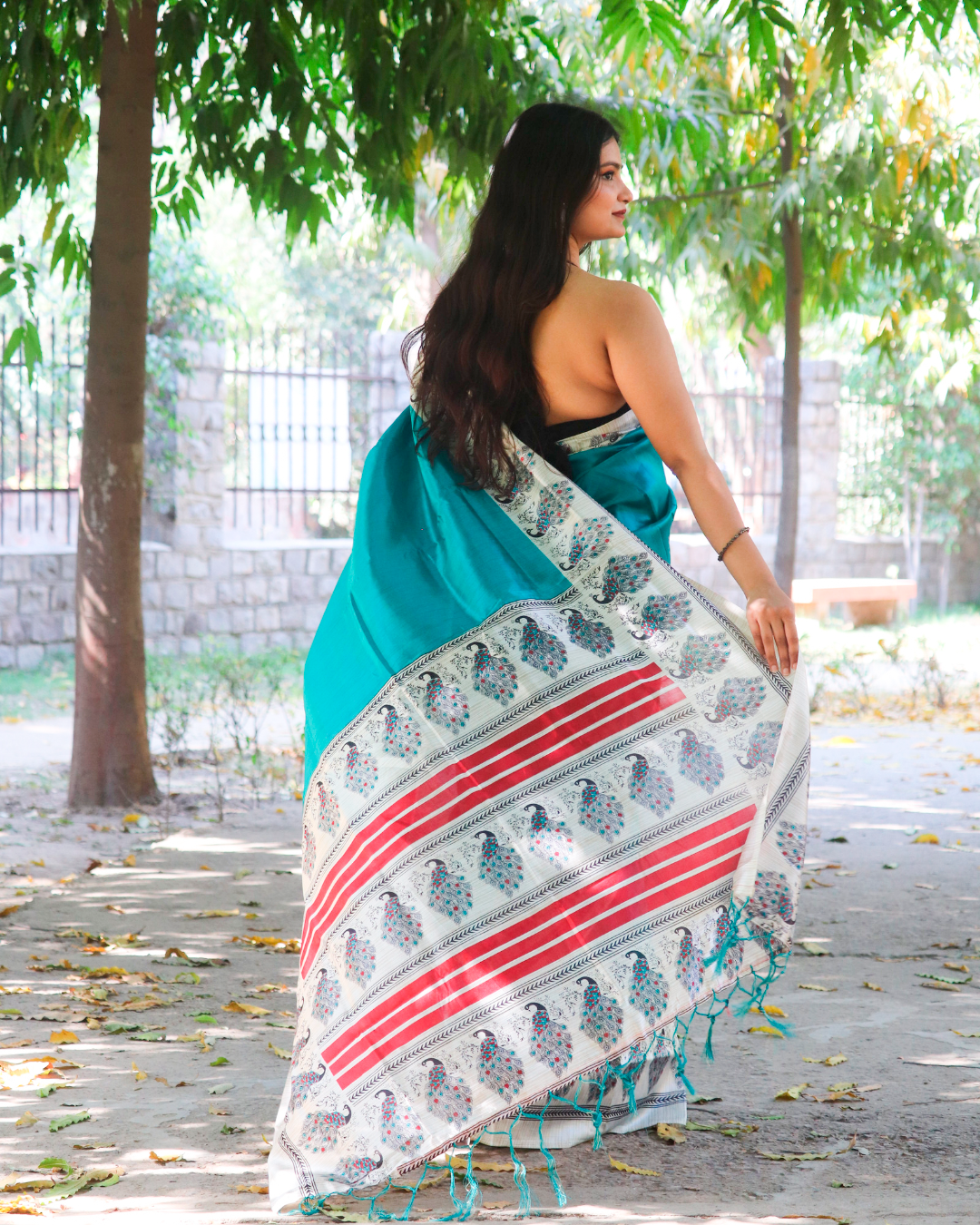 Peacock Print Designer Silk Blend Saree With Blouse Piece