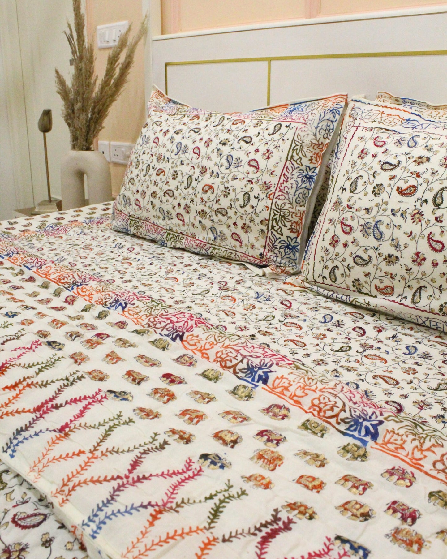 Royal Rajputana Non Reversible Quilt - 127