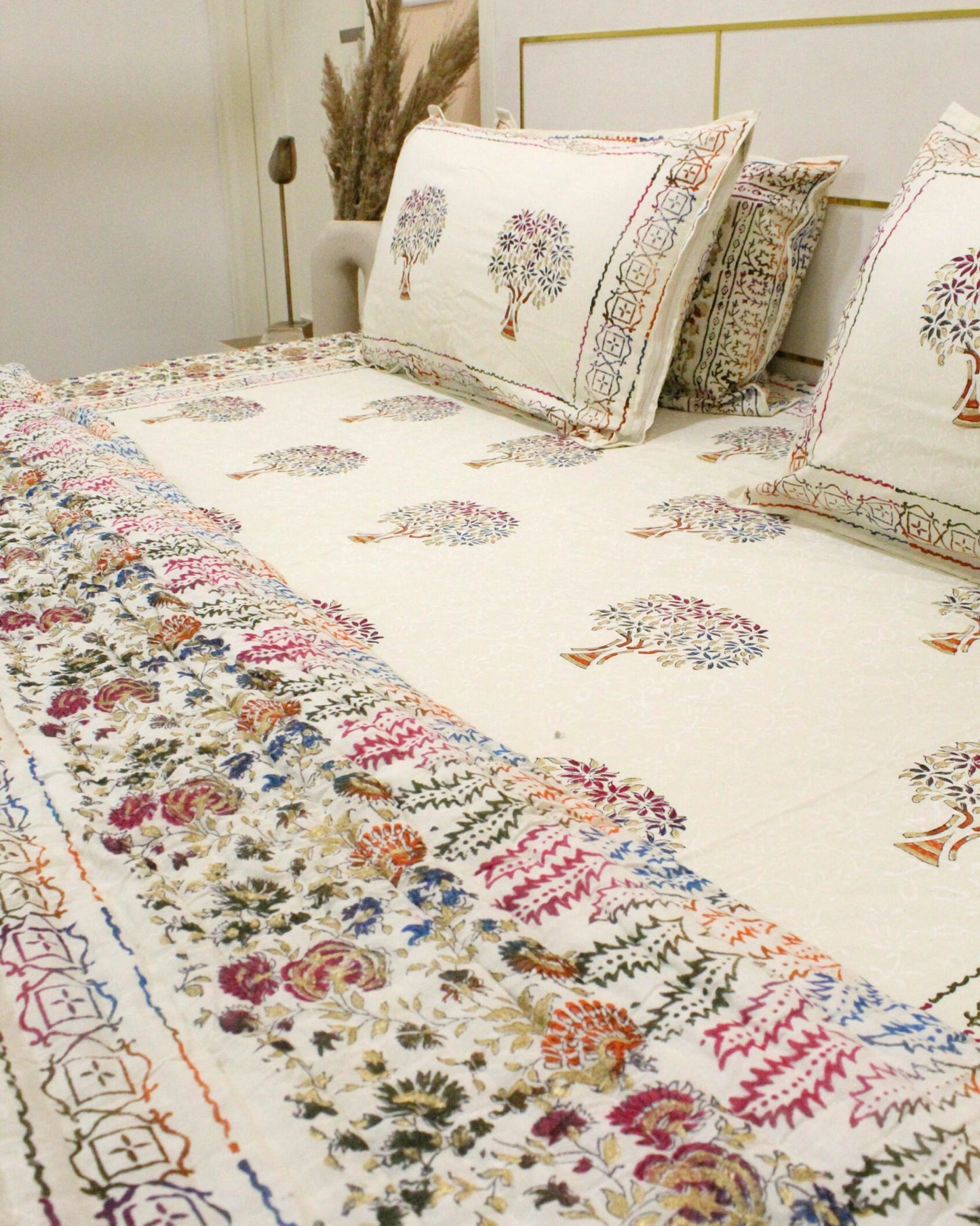 Royal Rajputana Non Reversible Quilt - 126